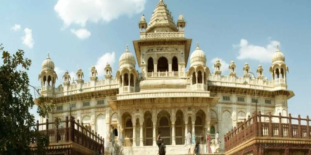 Shri Raghunathji Temple (Mount Abu)